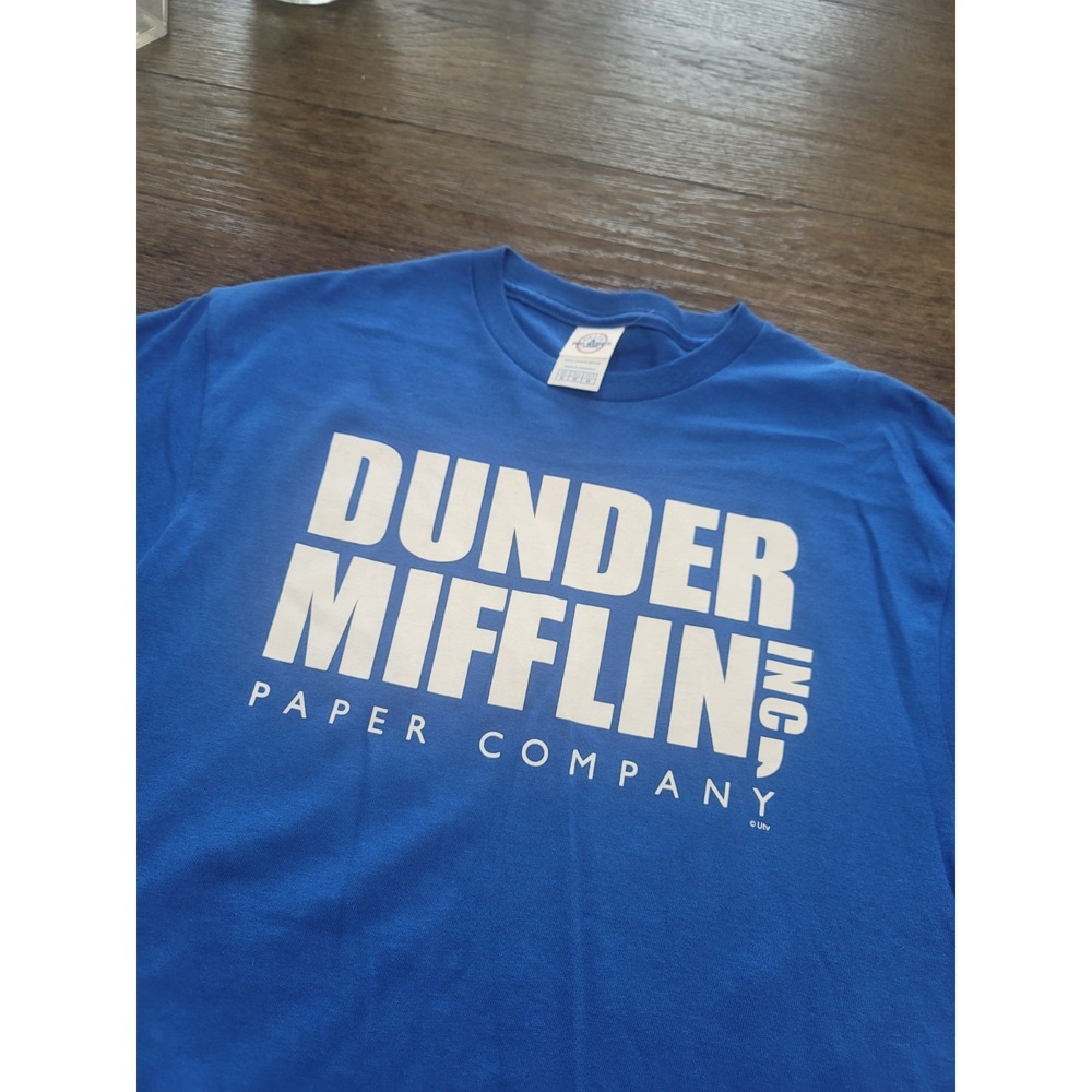The Office Dunder Mifflin T-shirt Size Medium Funny TV Show Beet Farming T